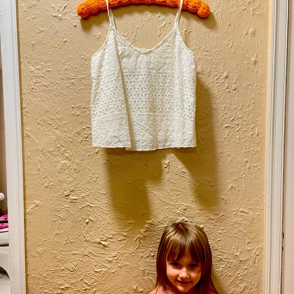 Hollister Eyelet White Crop Top - Picture 3 of 4